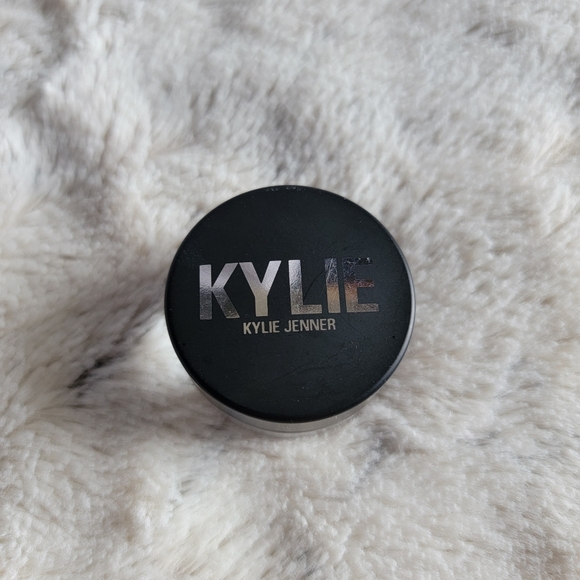 Burnt Sienna Shimmer Eye Glaze - Kylie Cosmetics - Picture 5 of 9